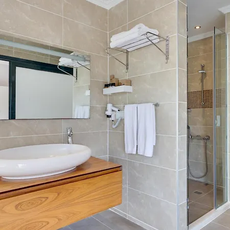 Enki Suess Отель