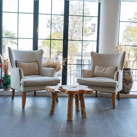 Enki Suess Отель *