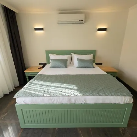 Enki Suess Hotel *